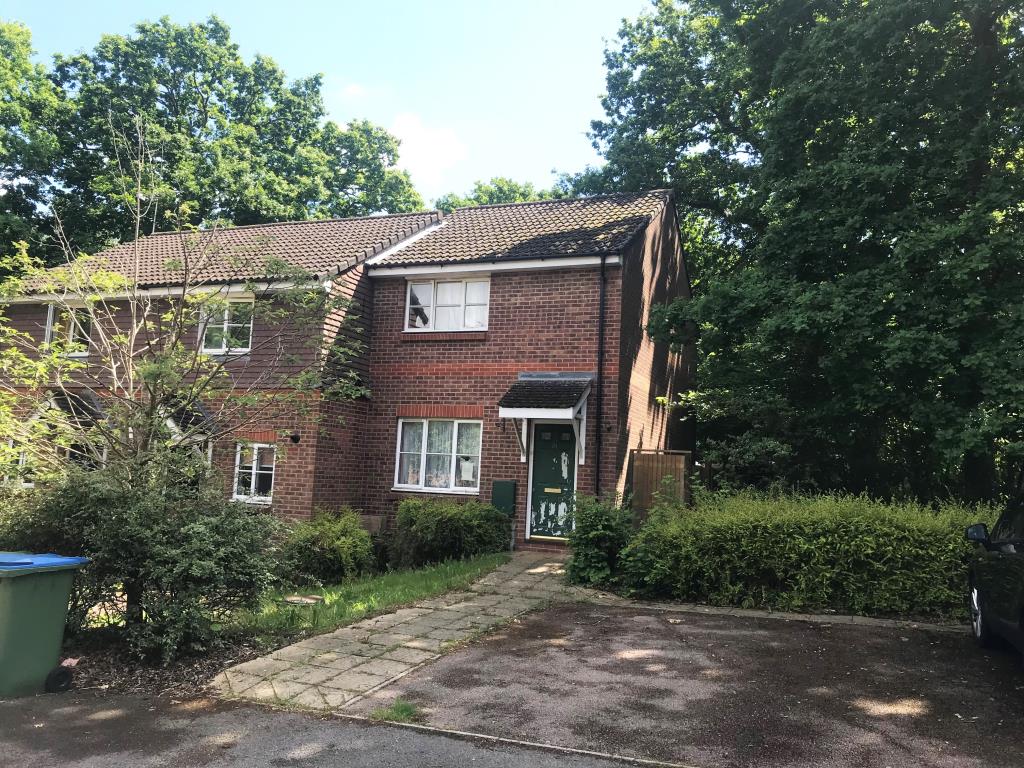 Lot: 73 - END-TERRACE THREE-BEDROOM HOUSE -